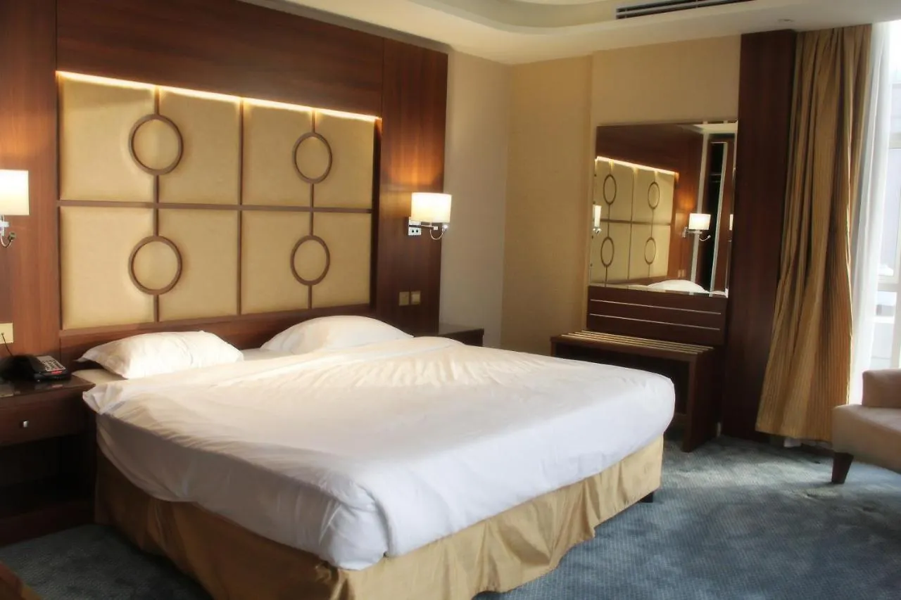 Vivid Plaza Hotel Jeddah